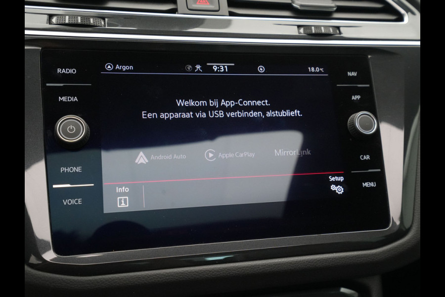 Volkswagen Tiguan 1.5 TSI 150pk DSG R-Line Panoramadak Navigatie Wegkl. trekhaak Camera