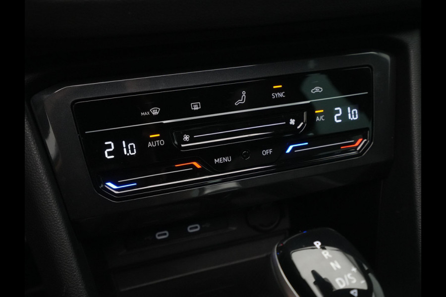 Volkswagen Tiguan 1.5 TSI 150pk DSG R-Line Panoramadak Navigatie Wegkl. trekhaak Camera
