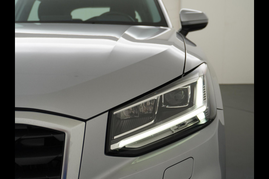 Audi Q2 35 TFSI S Edition TREKHAAK | LEDER | RIJKLAAR INCL. 12 MND. BOVAGGARANTIE
