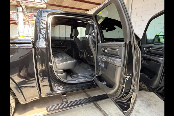 Dodge Ram 1500 Limited Night 5.7L 401pk LPG 4X4 360cam Head-up