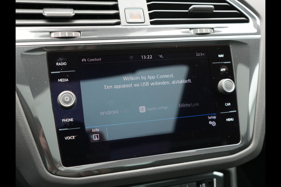Volkswagen Tiguan 2.0 TSI 4Motion R-Line 220pk | Panodak | Trekhaak Afneembaar | Adaptive Cruise | 360 Camera | LED | Carplay | Stoelverwarming | 20'' L.M. |