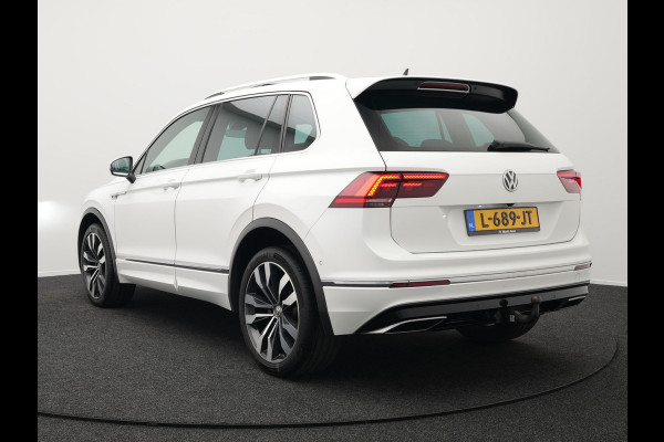 Volkswagen Tiguan 2.0 TSI 4Motion R-Line 220pk | Panodak | Trekhaak Afneembaar | Adaptive Cruise | 360 Camera | LED | Carplay | Stoelverwarming | 20'' L.M. |