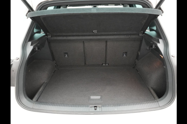 Volkswagen Tiguan 2.0 TSI 4Motion R-Line 220pk | Panodak | Trekhaak Afneembaar | Adaptive Cruise | 360 Camera | LED | Carplay | Stoelverwarming | 20'' L.M. |