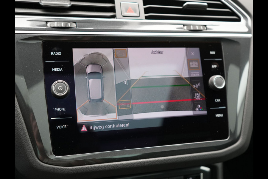 Volkswagen Tiguan 2.0 TSI 4Motion R-Line 220pk | Panodak | Trekhaak Afneembaar | Adaptive Cruise | 360 Camera | LED | Carplay | Stoelverwarming | 20'' L.M. |