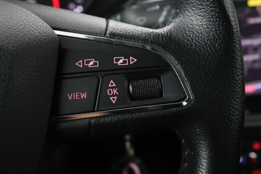 Seat Arona 1.0 TSI Style | Carplay | Climate control | Navigatie | Parkeerhulp | Cruise control | Bluetooth | Getint glas
