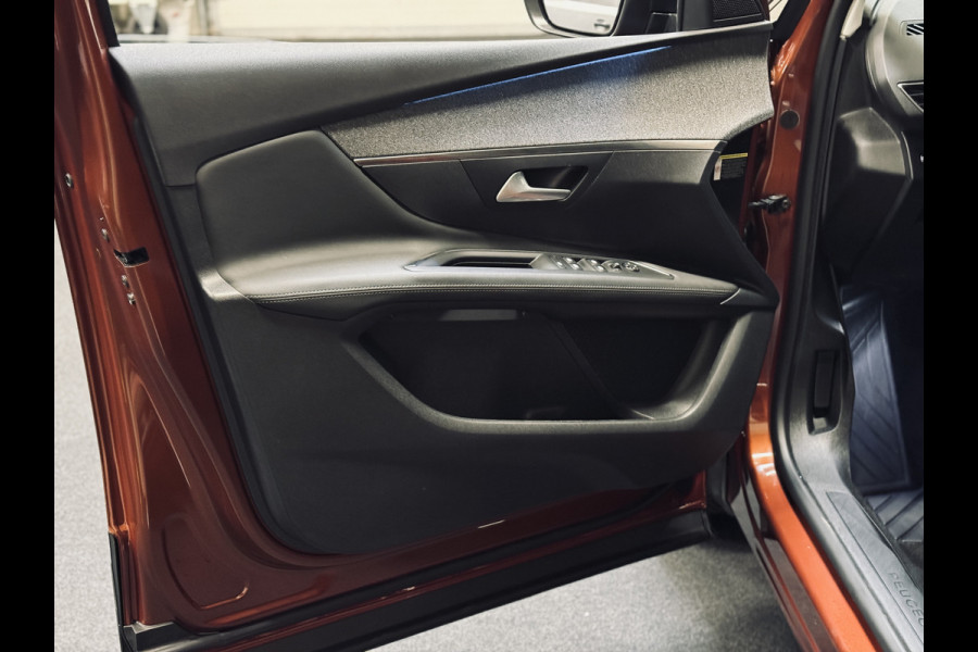 Peugeot 3008 1.2 PureTech Allure | Keyless | Camera | Navi
