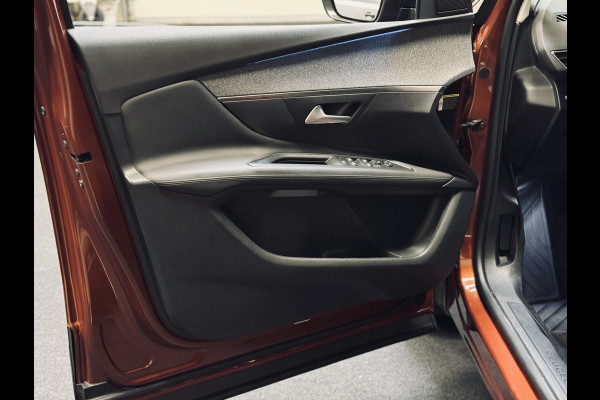Peugeot 3008 1.2 PureTech Allure | Keyless | Camera | Navi