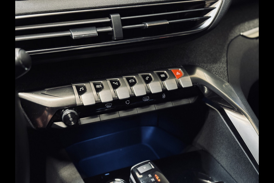 Peugeot 3008 1.2 PureTech Allure | Keyless | Camera | Navi