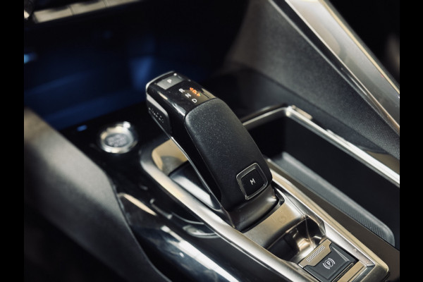 Peugeot 3008 1.2 PureTech Allure | Keyless | Camera | Navi