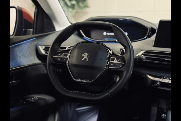 Peugeot 3008 1.2 PureTech Allure | Keyless | Camera | Navi