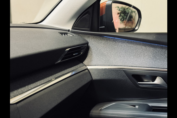 Peugeot 3008 1.2 PureTech Allure | Keyless | Camera | Navi