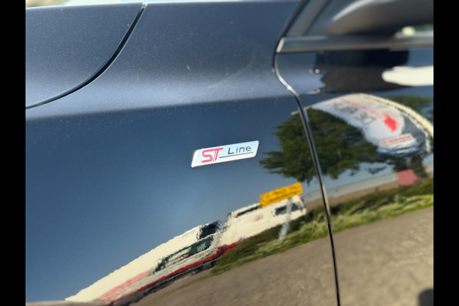 Ford Focus 1.0 EcoBoost ST-Line | Navi, Camera, ACC, Stoel+Stuurverw., Carplay/Android, DAB | Dealeronderhouden |