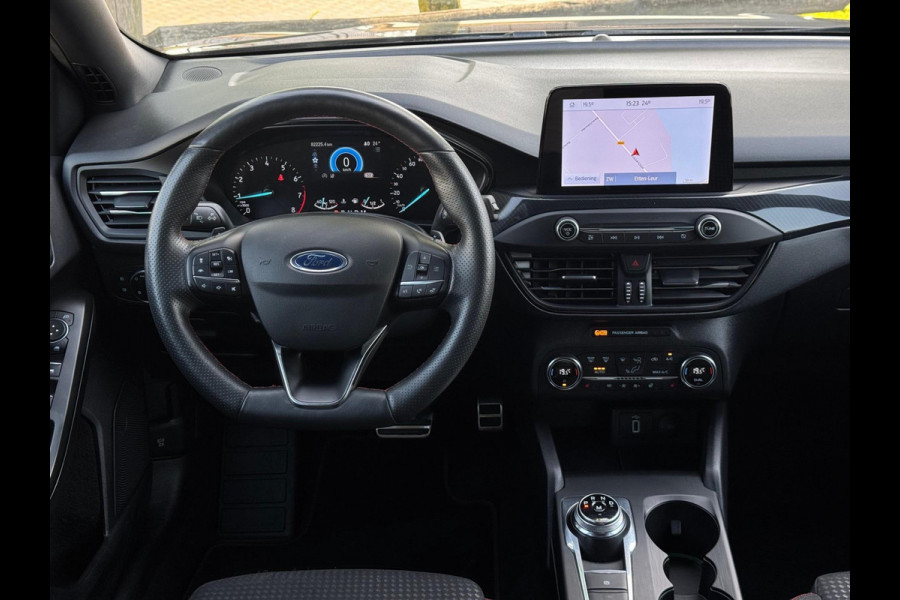 Ford Focus 1.0 EcoBoost ST-Line | Navi, Camera, ACC, Stoel+Stuurverw., Carplay/Android, DAB | Dealeronderhouden |