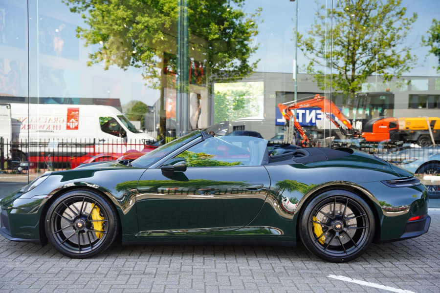 Porsche 911 Cabrio 3.0 Carrera GTS PTS Brewster Green Ceramic