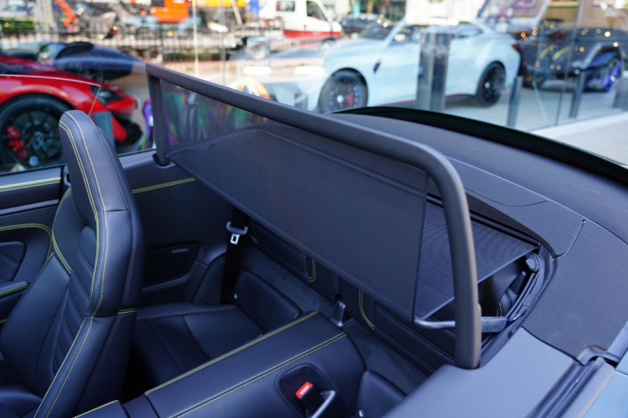 Porsche 911 Cabrio 3.0 Carrera GTS PTS Brewster Green Ceramic