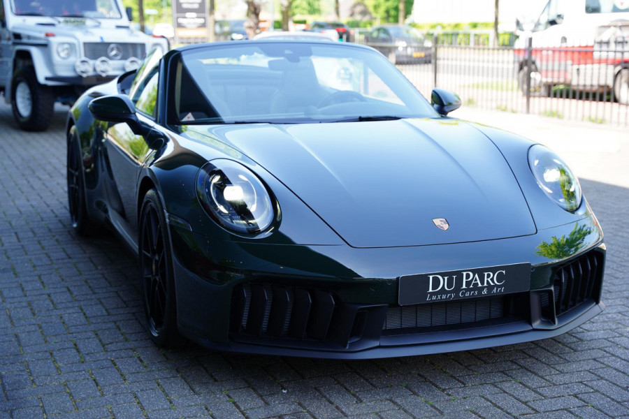 Porsche 911 Cabrio 3.0 Carrera GTS PTS Brewster Green Ceramic