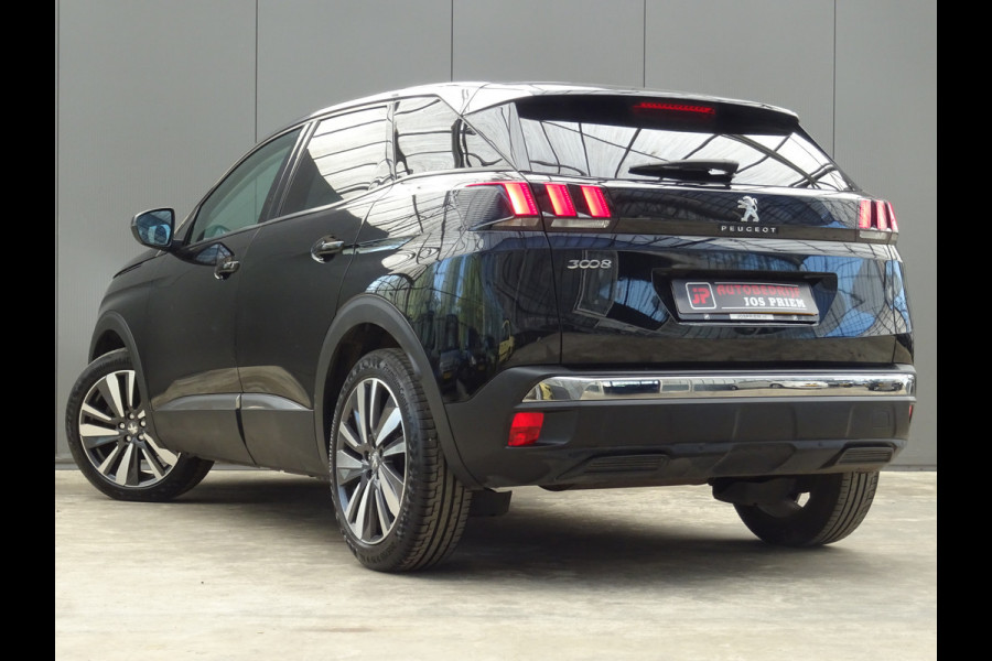 Peugeot 3008 1.2 PureTech Allure * CARPAY * 19 INCH !!