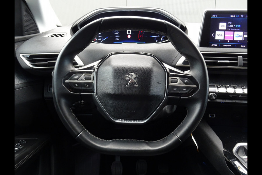 Peugeot 3008 1.2 PureTech Allure * CARPAY * 19 INCH !!