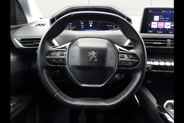 Peugeot 3008 1.2 PureTech Allure * CARPAY * 19 INCH !!