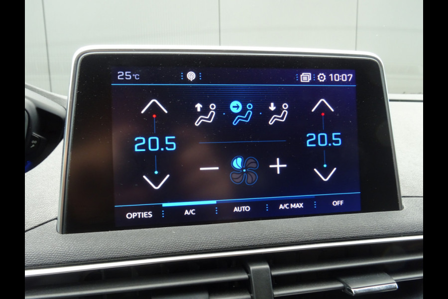 Peugeot 3008 1.2 PureTech Allure * CARPAY * 19 INCH !!