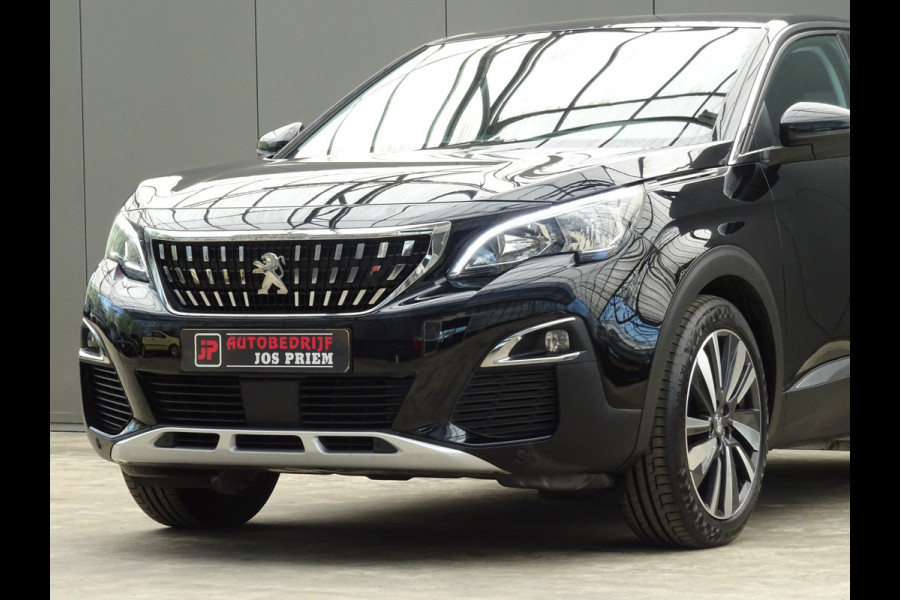 Peugeot 3008 1.2 PureTech Allure * CARPAY * 19 INCH !!