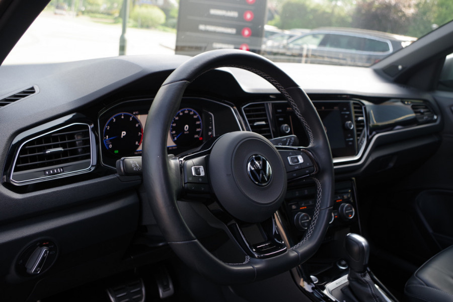 Volkswagen T-Roc 2.0 TSI 4Motion R 300 PK, Panoramadak, Akrapovic, DCC, 19" Pretoria, Beats Audio, Elek. Trekhaak, Camera,