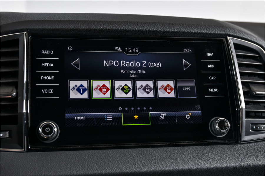 Škoda Karoq 1.5 TSI ACT 150 PK Business Edition - Automaat | Dig. Cockpit | Cruise | Stoel-+Stuurverw. | PDC | Camera | App. Connect | ECC | DAB | LM 17" | 4167