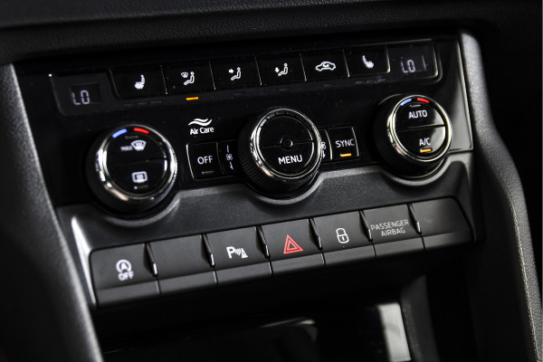 Škoda Karoq 1.5 TSI ACT 150 PK Business Edition - Automaat | Dig. Cockpit | Cruise | Stoel-+Stuurverw. | PDC | Camera | App. Connect | ECC | DAB | LM 17" | 4167