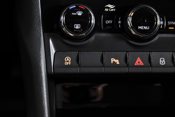 Škoda Karoq 1.5 TSI ACT 150 PK Business Edition - Automaat | Dig. Cockpit | Cruise | Stoel-+Stuurverw. | PDC | Camera | App. Connect | ECC | DAB | LM 17" | 4167