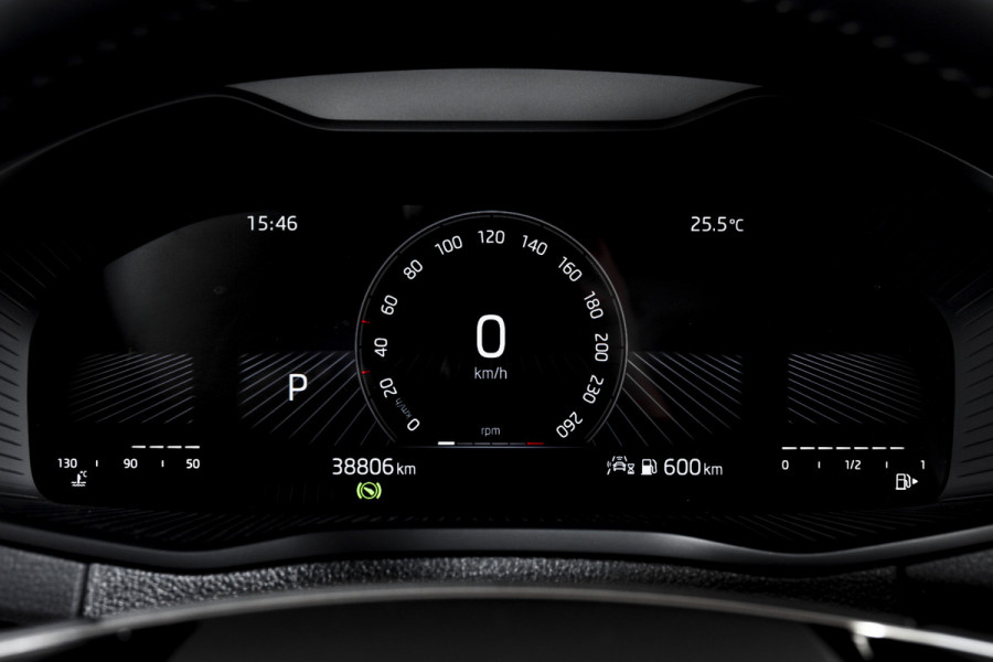 Škoda Karoq 1.5 TSI ACT 150 PK Business Edition - Automaat | Dig. Cockpit | Cruise | Stoel-+Stuurverw. | PDC | Camera | App. Connect | ECC | DAB | LM 17" | 4167
