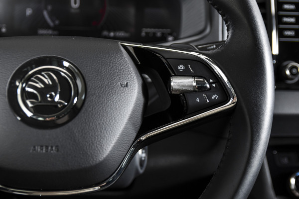 Škoda Karoq 1.5 TSI ACT 150 PK Business Edition - Automaat | Dig. Cockpit | Cruise | Stoel-+Stuurverw. | PDC | Camera | App. Connect | ECC | DAB | LM 17" | 4167