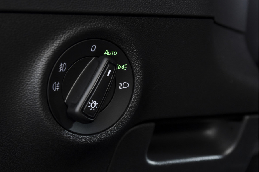 Škoda Karoq 1.5 TSI ACT 150 PK Business Edition - Automaat | Dig. Cockpit | Cruise | Stoel-+Stuurverw. | PDC | Camera | App. Connect | ECC | DAB | LM 17" | 4167