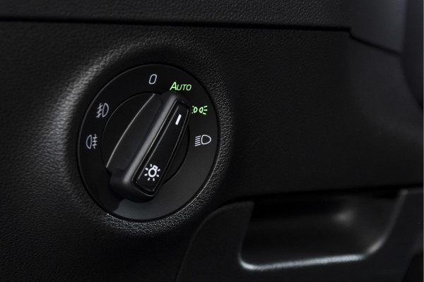 Škoda Karoq 1.5 TSI ACT 150 PK Business Edition - Automaat | Dig. Cockpit | Cruise | Stoel-+Stuurverw. | PDC | Camera | App. Connect | ECC | DAB | LM 17" | 4167