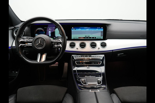 Mercedes-Benz E-Klasse Estate 300 e AMG Plug In Hybrid 320pk Dealer O.H PHEV | Widescreen Navi | Sfeerverlichting | Night Pakket | Camera | Apple Carplay | Alcantara Sportstoelen Verwarmd | LED |