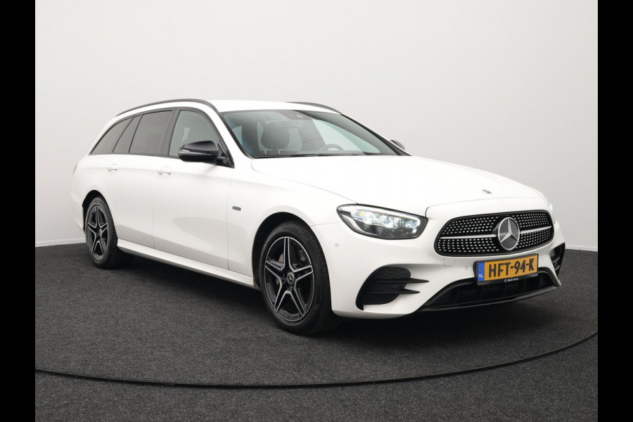 Mercedes-Benz E-Klasse Estate 300 e AMG Plug In Hybrid 320pk Dealer O.H PHEV | Widescreen Navi | Sfeerverlichting | Night Pakket | Camera | Apple Carplay | Alcantara Sportstoelen Verwarmd | LED |