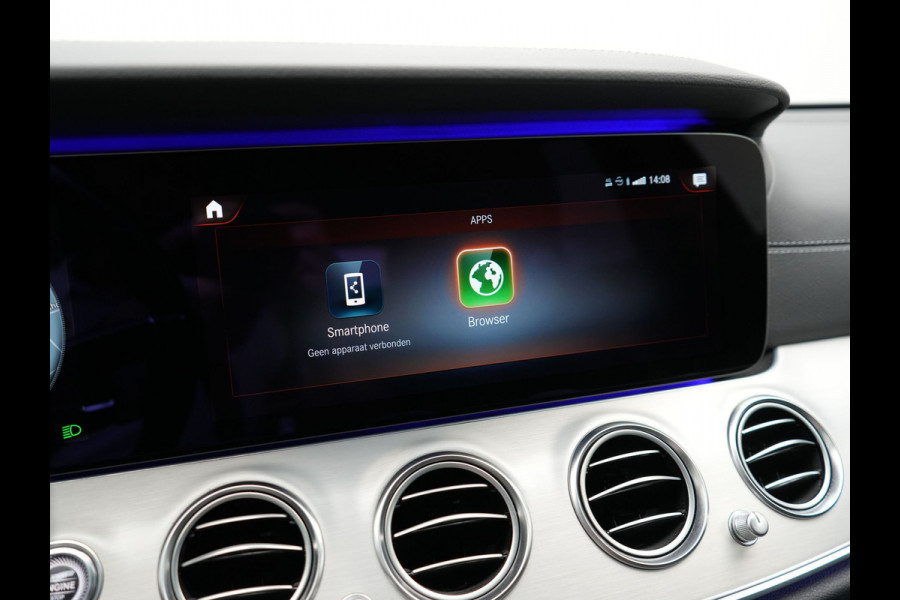 Mercedes-Benz E-Klasse Estate 300 e AMG Plug In Hybrid 320pk Dealer O.H PHEV | Widescreen Navi | Sfeerverlichting | Night Pakket | Camera | Apple Carplay | Alcantara Sportstoelen Verwarmd | LED |