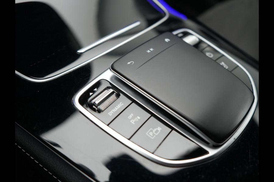 Mercedes-Benz E-Klasse Estate 300 e AMG Plug In Hybrid 320pk Dealer O.H PHEV | Widescreen Navi | Sfeerverlichting | Night Pakket | Camera | Apple Carplay | Alcantara Sportstoelen Verwarmd | LED |