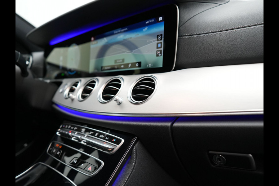 Mercedes-Benz E-Klasse Estate 300 e AMG Plug In Hybrid 320pk Dealer O.H PHEV | Widescreen Navi | Sfeerverlichting | Night Pakket | Camera | Apple Carplay | Alcantara Sportstoelen Verwarmd | LED |