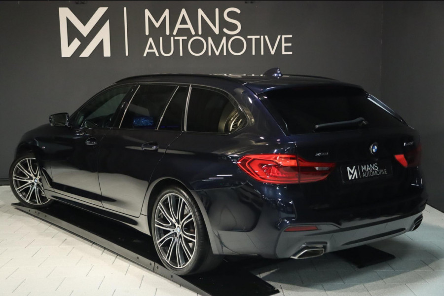 BMW 5 Serie Touring 540i xDrive M Sport / PANODAK / CAMERA / HUD / H&K / KEYLESS / 20''