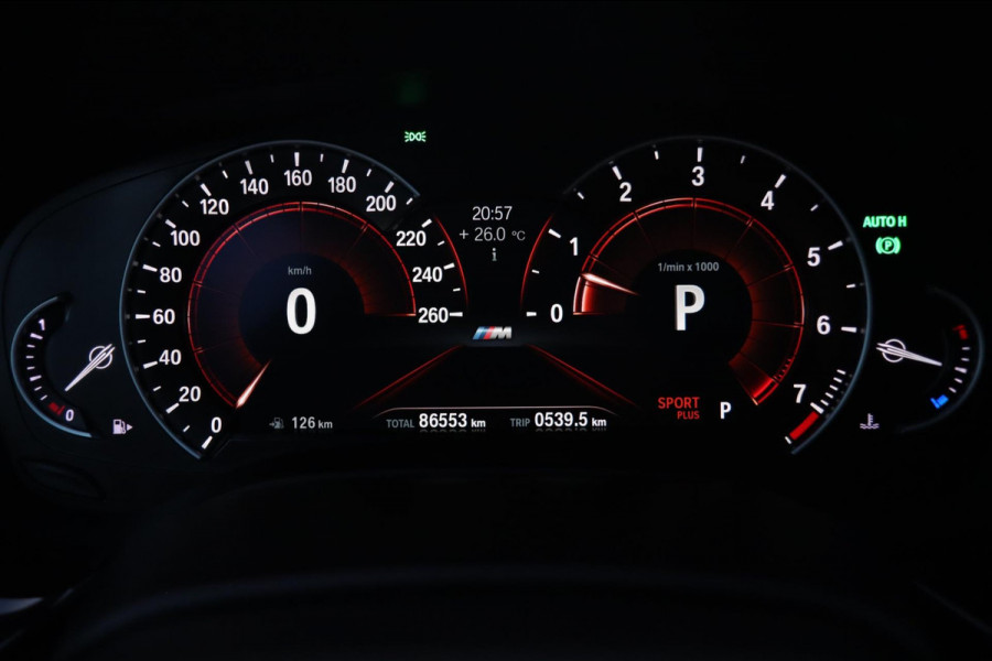 BMW 5 Serie Touring 540i xDrive M Sport / PANODAK / CAMERA / HUD / H&K / KEYLESS / 20''