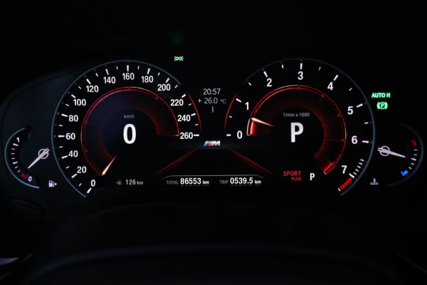 BMW 5 Serie Touring 540i xDrive M Sport / PANODAK / CAMERA / HUD / H&K / KEYLESS / 20''