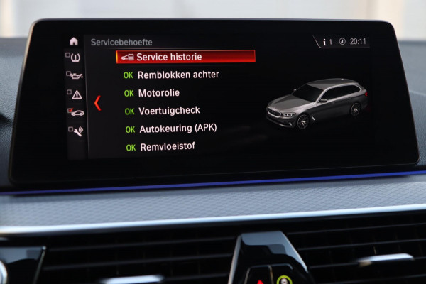 BMW 5 Serie Touring 540i xDrive M Sport / PANODAK / CAMERA / HUD / H&K / KEYLESS / 20''