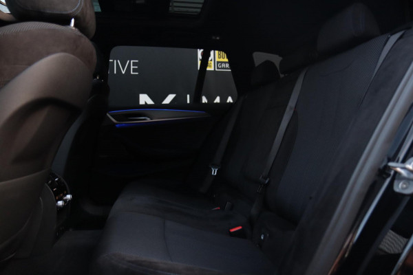 BMW 5 Serie Touring 540i xDrive M Sport / PANODAK / CAMERA / HUD / H&K / KEYLESS / 20''
