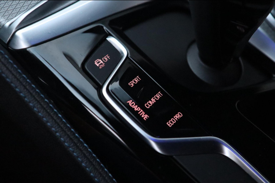 BMW 5 Serie Touring 540i xDrive M Sport / PANODAK / CAMERA / HUD / H&K / KEYLESS / 20''