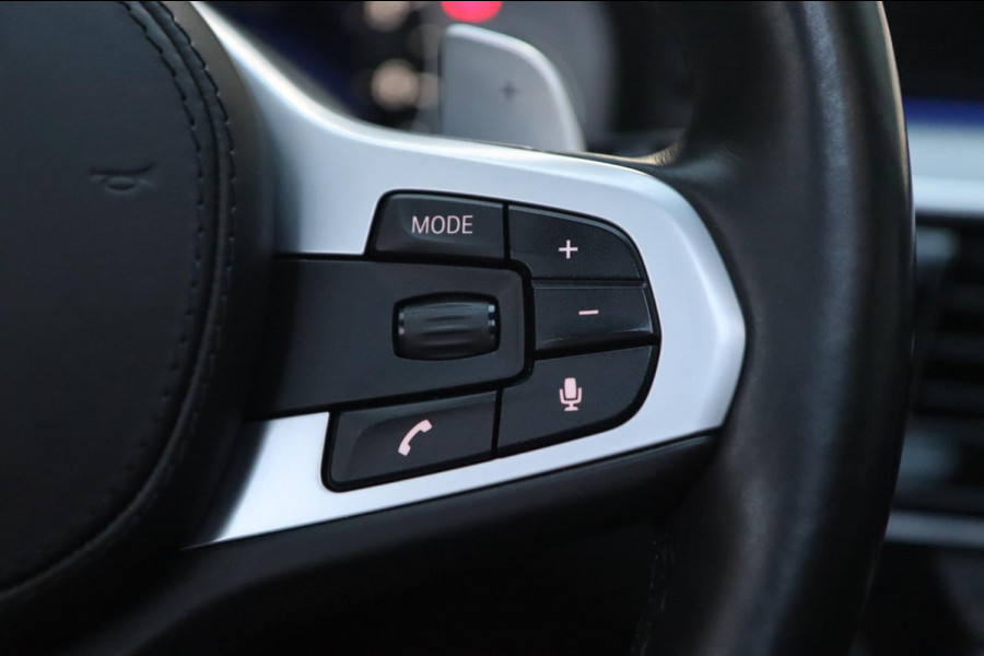 BMW 5 Serie Touring 540i xDrive M Sport / PANODAK / CAMERA / HUD / H&K / KEYLESS / 20''
