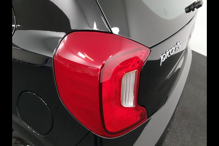 Kia Picanto 1.0 DPi Automaat DynamicLine Navigatie  Apple Carplay / Android Auto Airco Camera  DAB  Lichtmetalen velgen  Bluetooth