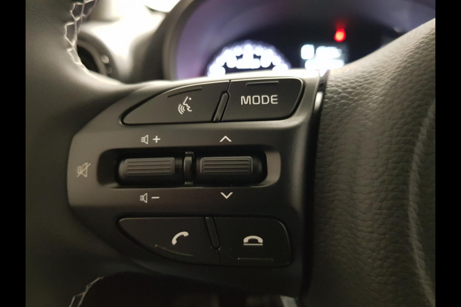 Kia Picanto 1.0 DPi Automaat DynamicLine Navigatie  Apple Carplay / Android Auto Airco Camera  DAB  Lichtmetalen velgen  Bluetooth