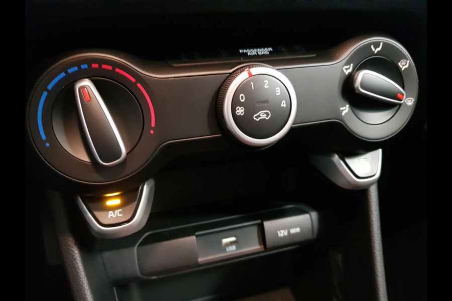 Kia Picanto 1.0 DPi Automaat DynamicLine Navigatie  Apple Carplay / Android Auto Airco Camera  DAB  Lichtmetalen velgen  Bluetooth
