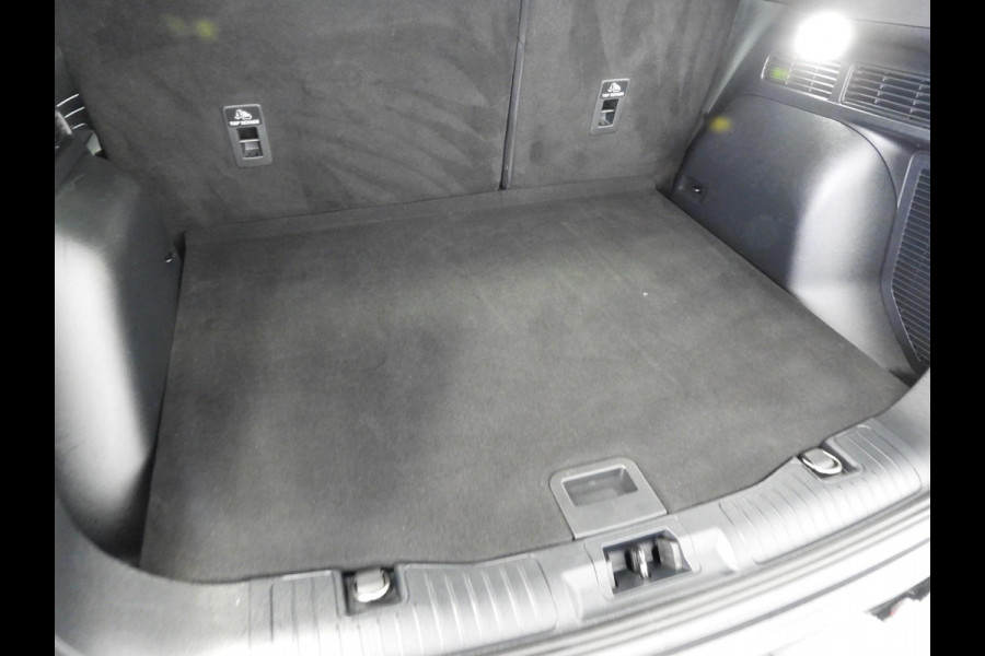 Ford Kuga 2.5 PHEV Plug-In ST-Line TREKHAAK/SCHUIFDAK/CLIMA/CAMERA/18"LMV!