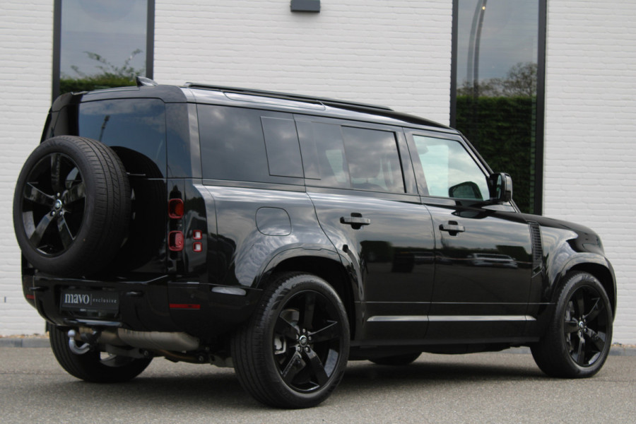 Land Rover Defender 110 3.0 D300 / 110 / X-Dynamic / HSE / Luchtvering / Panorama / Vol Opties / NIEUW